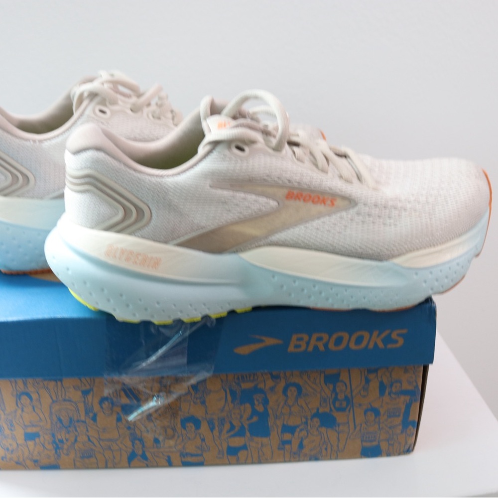 Brooks Women's Sneakers in Cream and Orange - Picture 4 of 16
